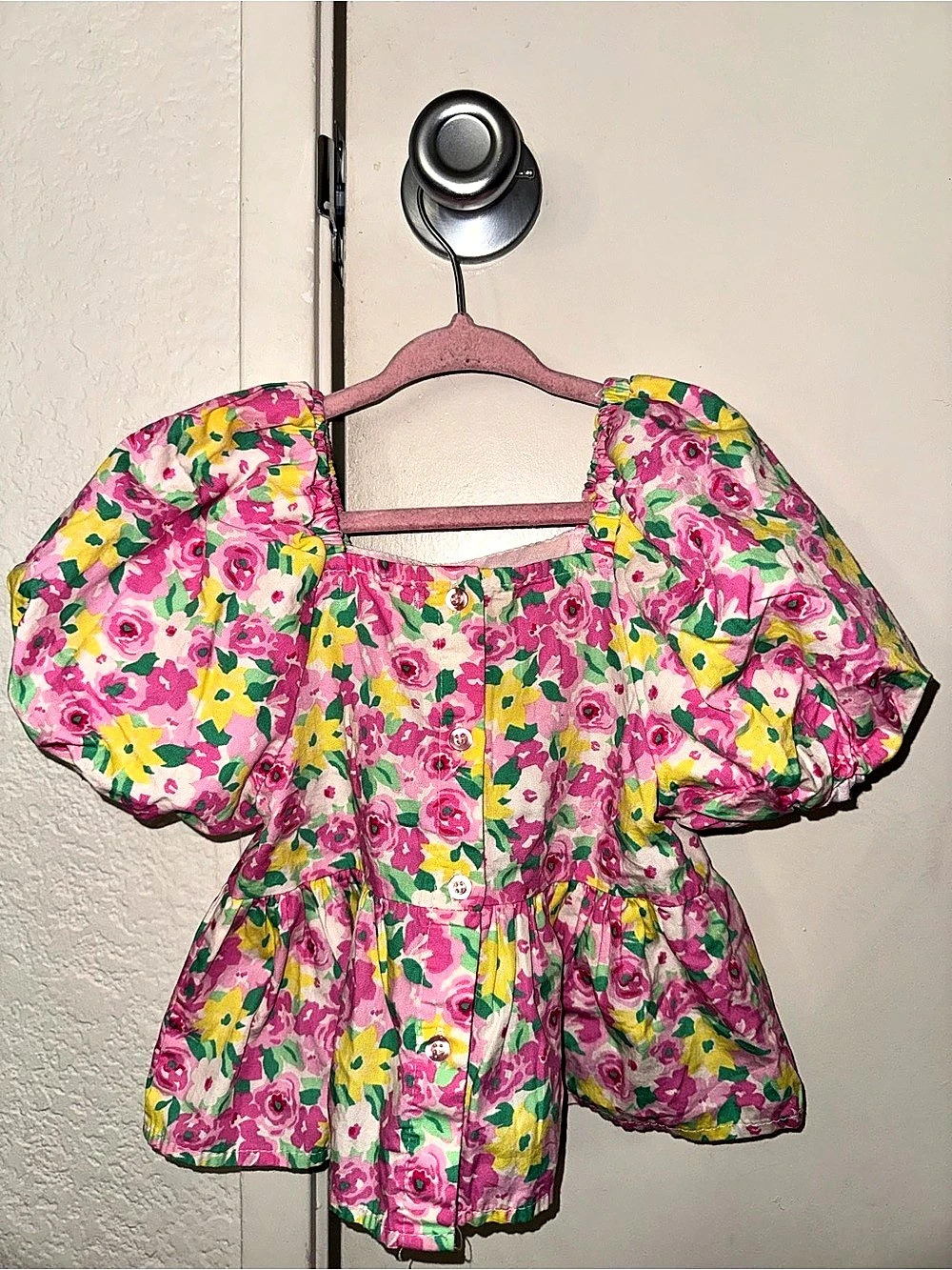 Kids Floral Puff Sleeve shirt in Pink & Green.